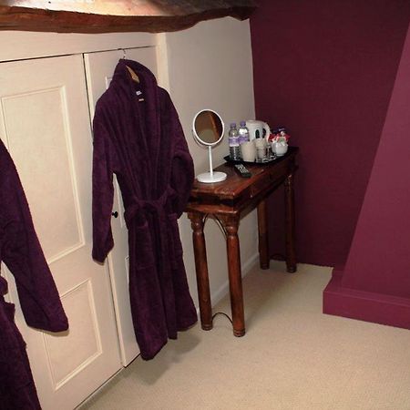 The Halford Bridge Inn Halford (Warwickshire) Room photo