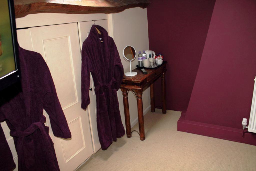 The Halford Bridge Inn Halford (Warwickshire) Room photo