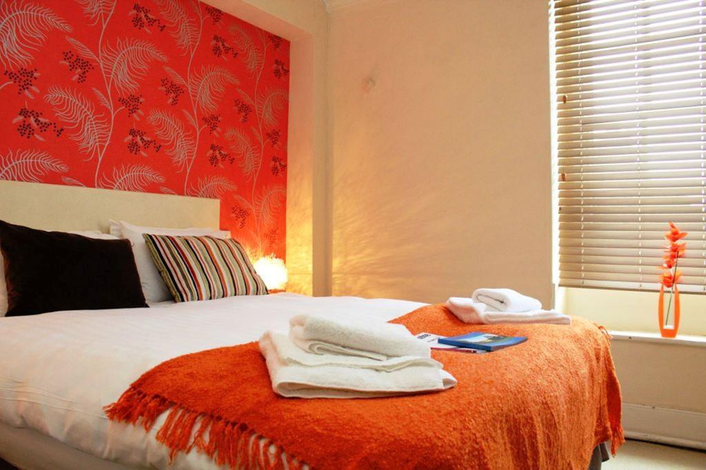 The Halford Bridge Inn Halford (Warwickshire) Room photo