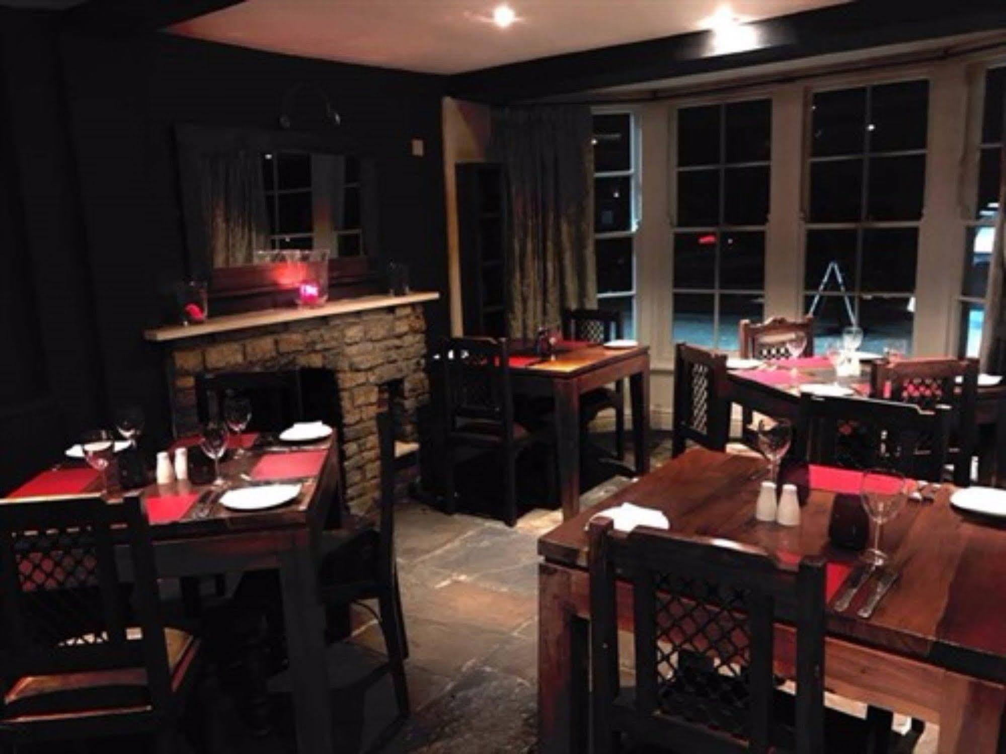 The Halford Bridge Inn Halford (Warwickshire) Exterior photo